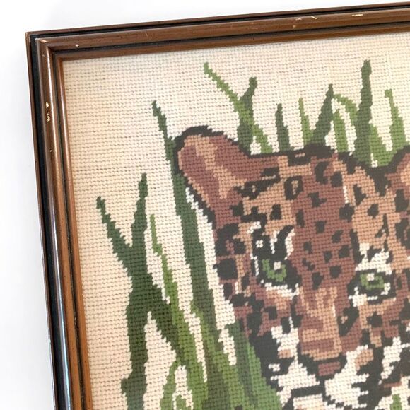 Vintage 1970’s Jungle Leopard Needlepoint Framed Art - Picture 4 of 7